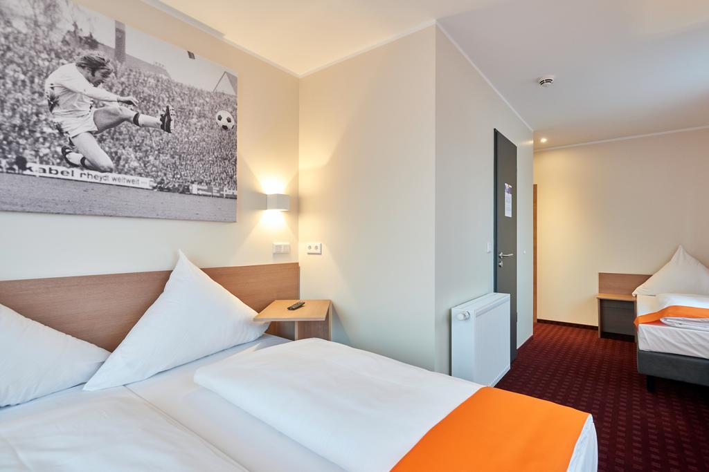 Mcdreams Hotel Moenchengladbach Eksteriør bilde