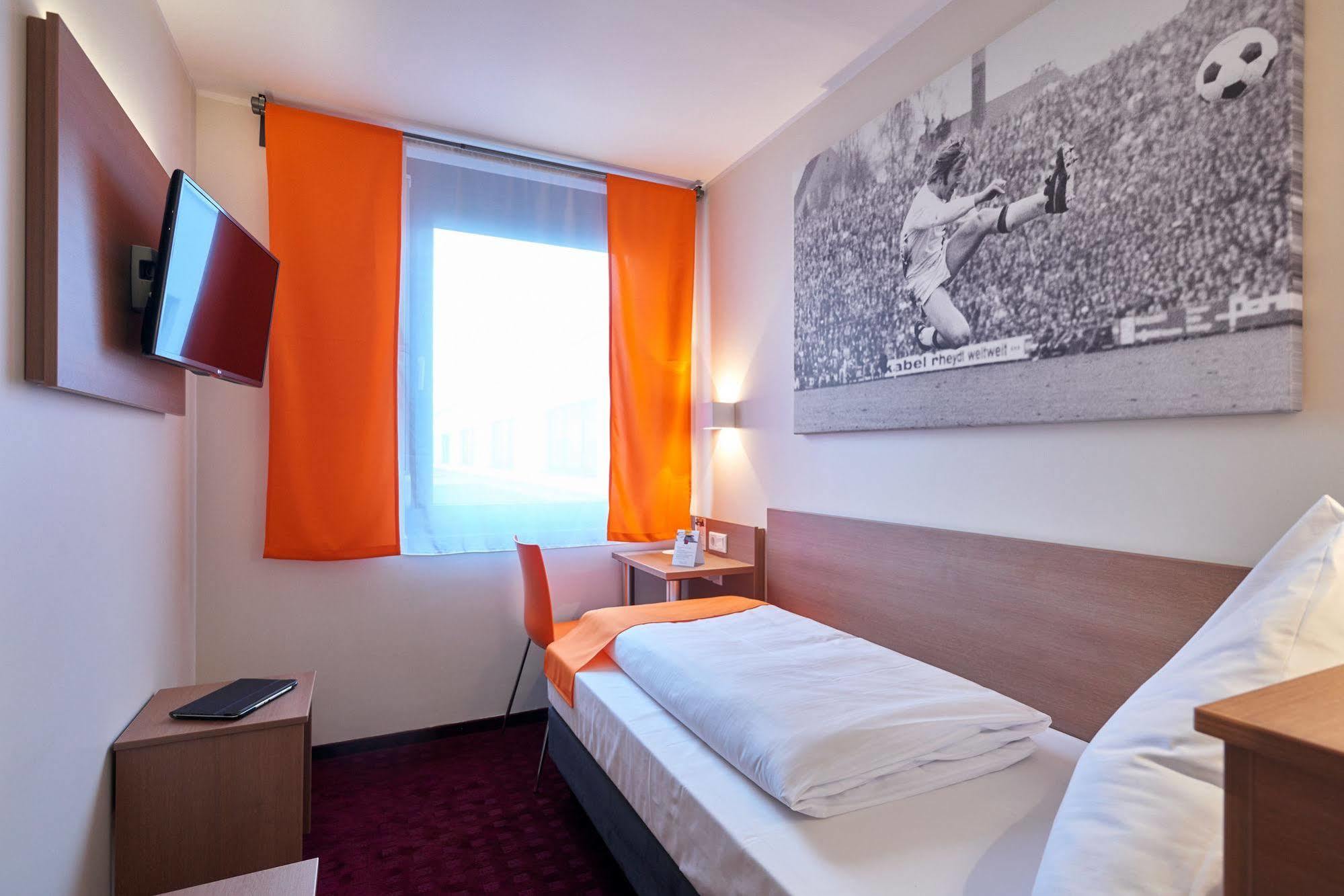 Mcdreams Hotel Moenchengladbach Eksteriør bilde